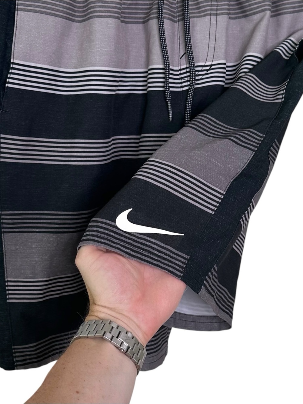 Nike Woven Striped Athletic Shorts - Picture 3 of 6